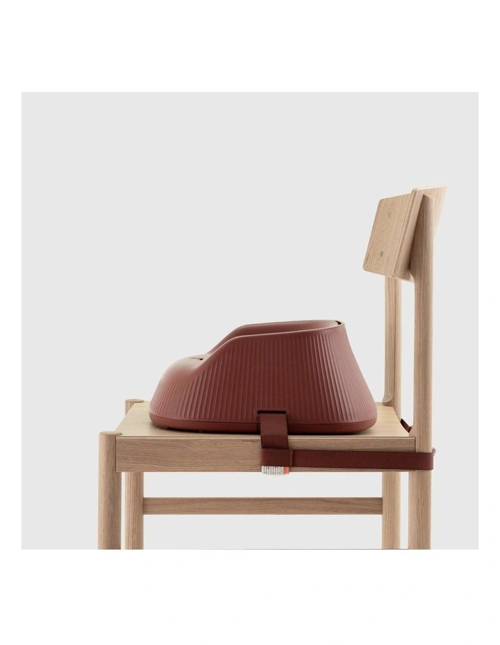 Portable High Chair in Mahogany Red image 7