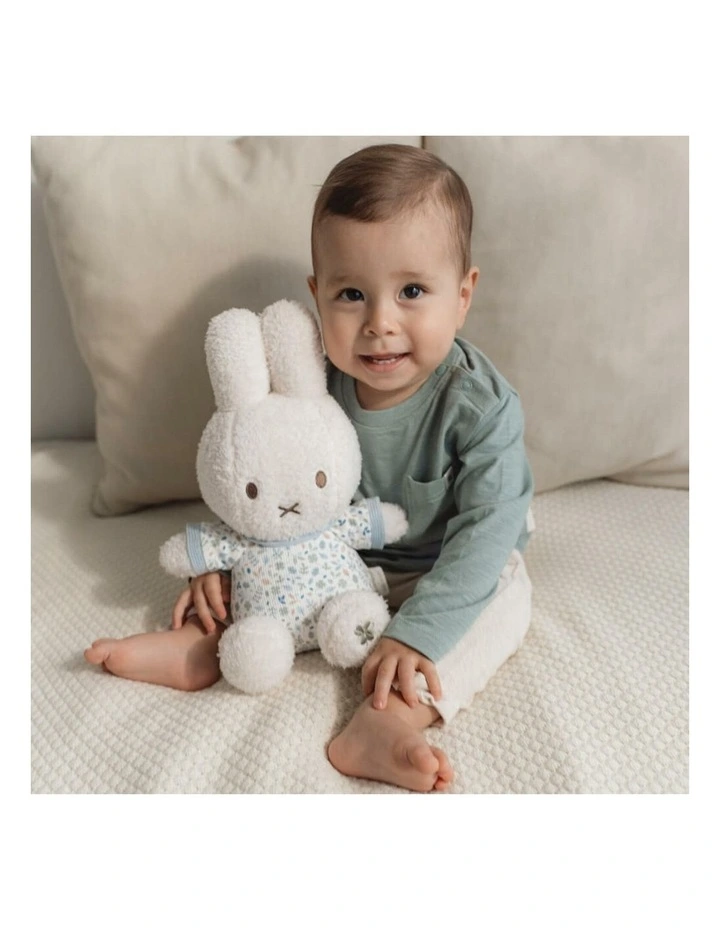 Miffy Lucky Leaves Medium - Plush image 5