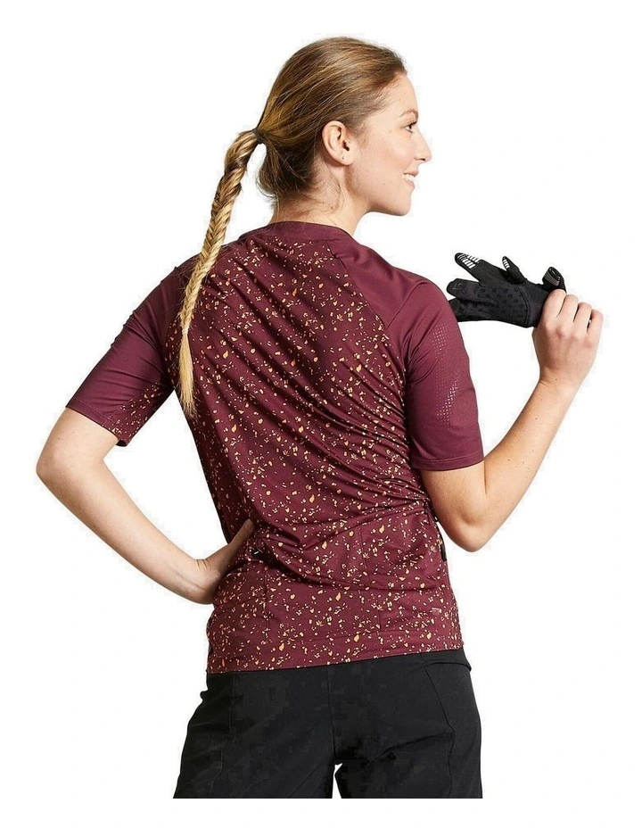 ST 500 Short-Sleeved Mountain Bike Jersey Top in Burgundy image 1