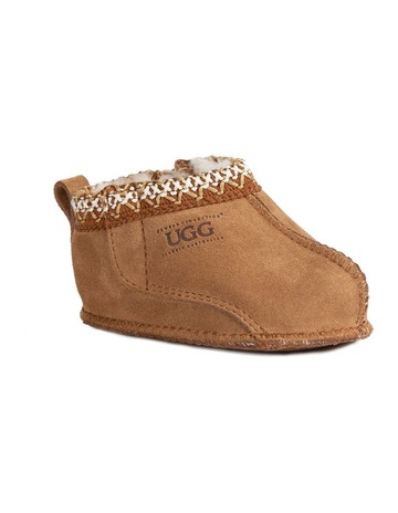 Chestnut colour