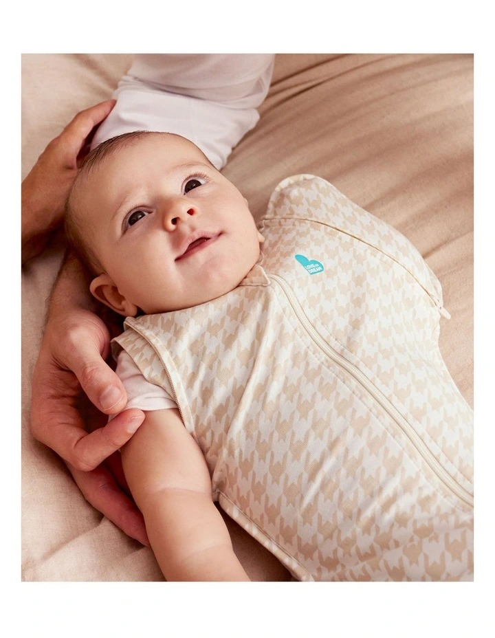 Swaddle Up 2-in-1 Transition Bag 1.0 TOG Original Cotton Houndstooth Tan image 3