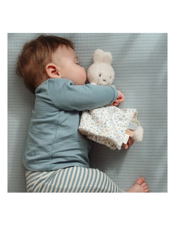 Lucky Leaves Cuddle Cloth Soft Toy image 4
