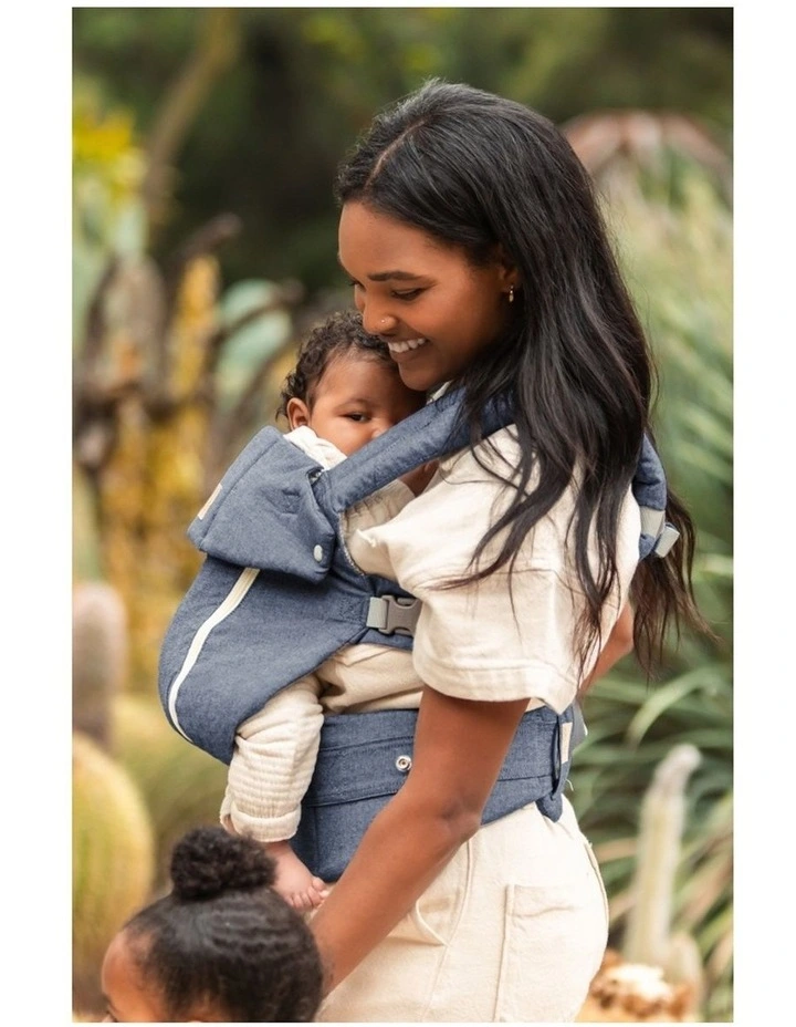 Babystudio LilleBaby Complete 6-in-1 All Seasons Baby Carrier With Zipper Chambray image 3