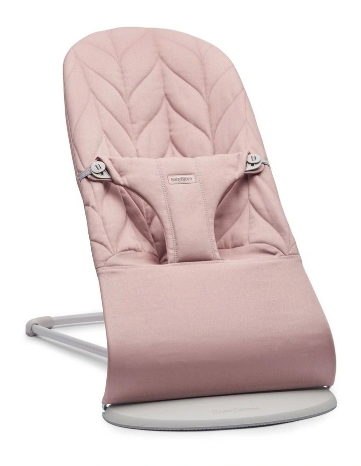Bouncer Bliss - Woven, Petal quilt, Dusty pink image 1