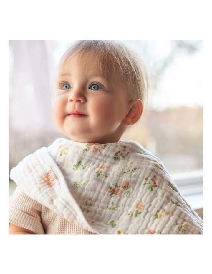 Classic Cotton Muslin Burpy Baby Infant Bib in Country Floral Print image 2