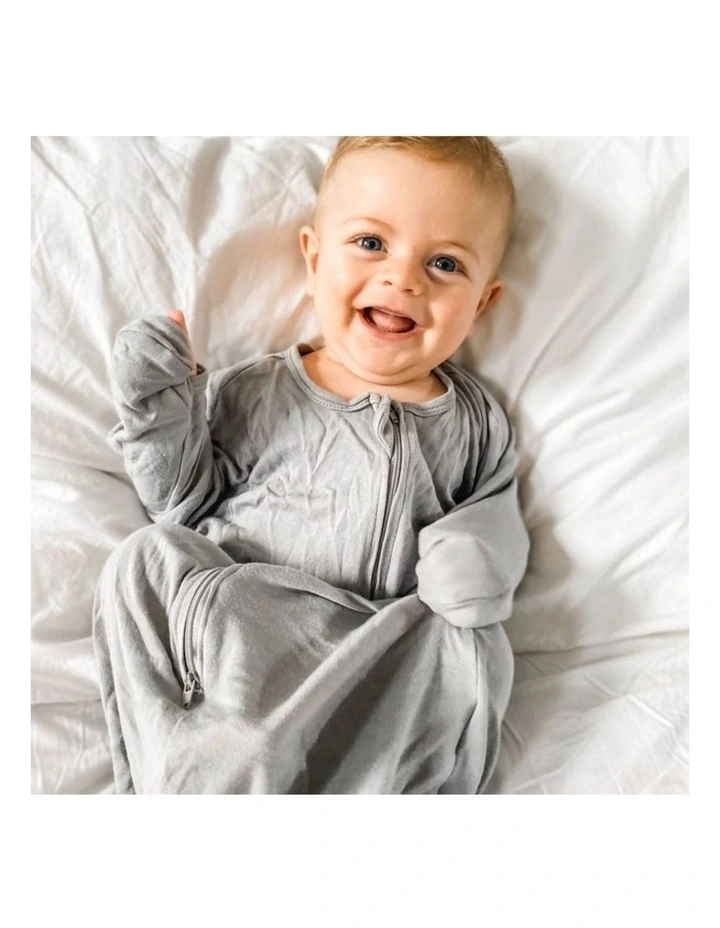 Babystudio All-In-One Swaddlebag Breathable Bamboo 0.5 Tog Warm Grey 3-9m image 5