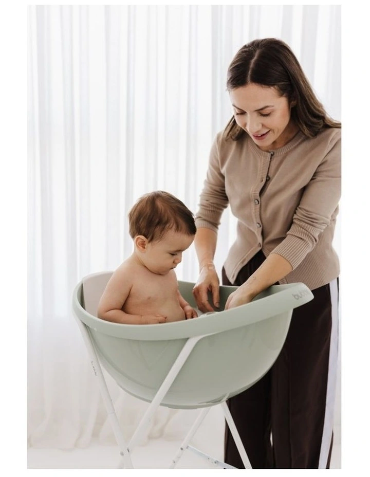 Cuddle Bath with Newborn Support Insert - Sage image 5