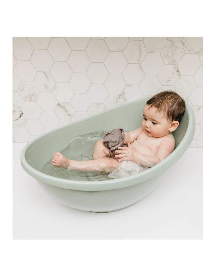 Cuddle Bath with Newborn Support Insert - Sage image 6