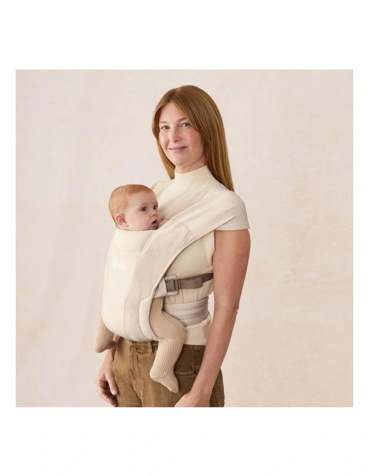 Embrace Newborn Carrier - Cream image 4