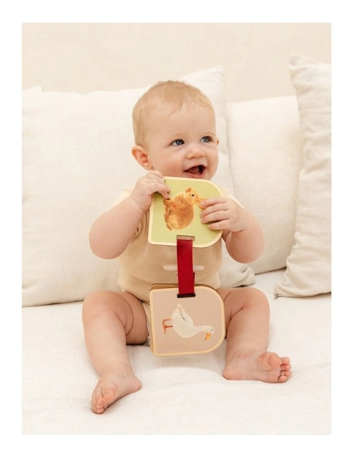 Montessori by Eichhorn Picture Book image 5