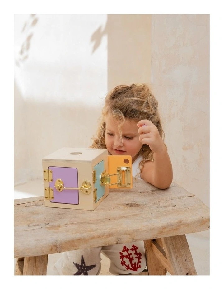 Montessori by Eichhorn Lock Cube image 3
