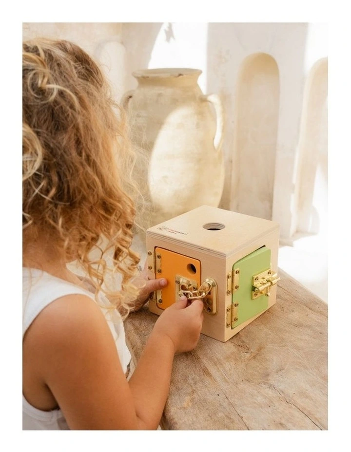 Montessori by Eichhorn Lock Cube image 6