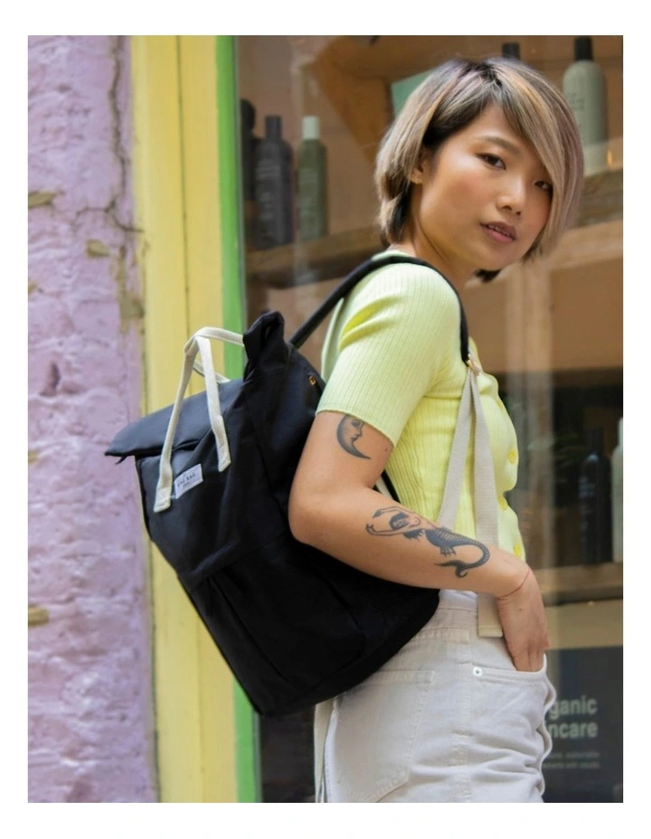 Backpack Medium Pebble Black image 4