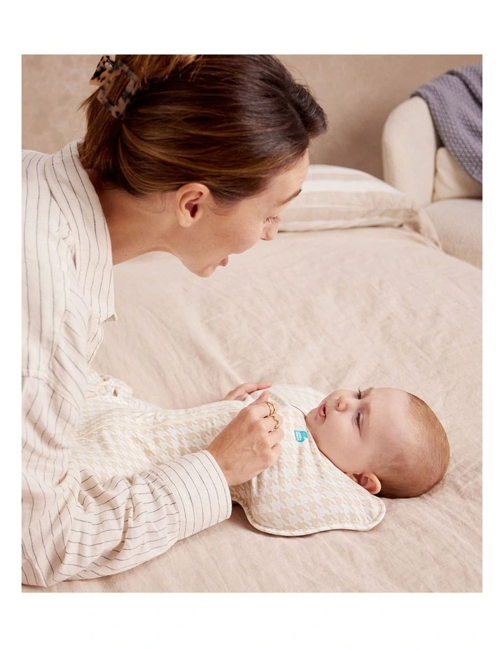 Swaddle Up 1.0 TOG Original Cotton Houndstooth Tan image 3