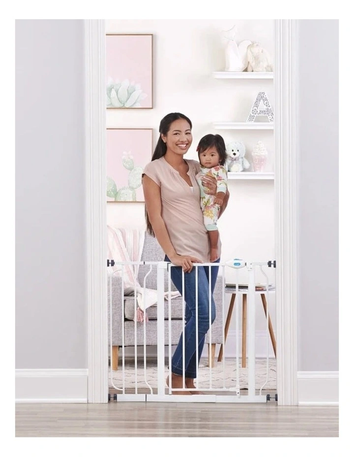 Regalo Extra Wide Baby Safety Gate Walk-Through Door Tall 73-96cm image 3