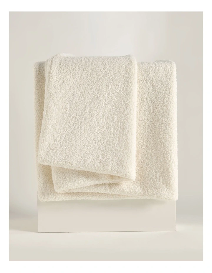 Otis Teddy Fleece Double-Sided Throw 130x160cm in Snow image 2