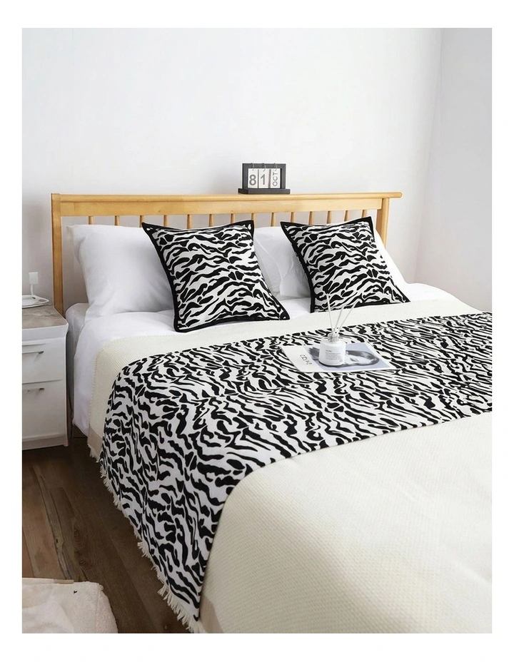 SOGA 1.8m Luxury Mottled Bed Runner Vintage Bedding Set of 3 image 2