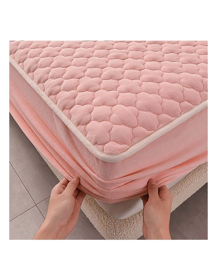 SOGA 2 Pack Pink King Clover Quilted Fleece Mattress Cover Sets with 4 Pillowcases image 6