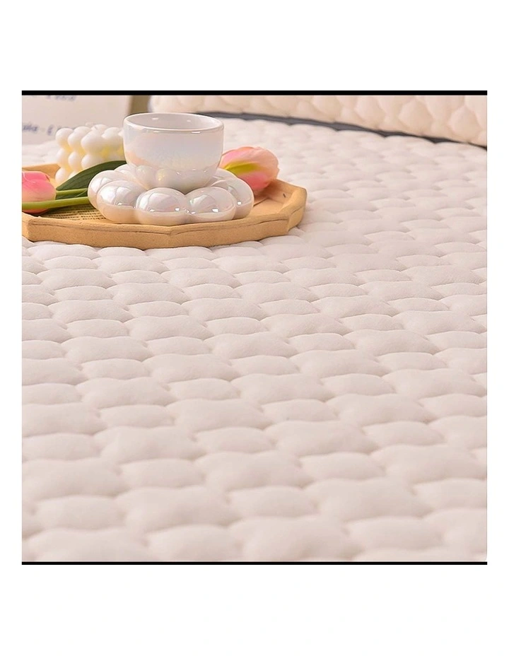 SOGA 2 Pack Beige King Clover Quilted Fleece Mattress Cover Sets with 4 Pillowcases image 3