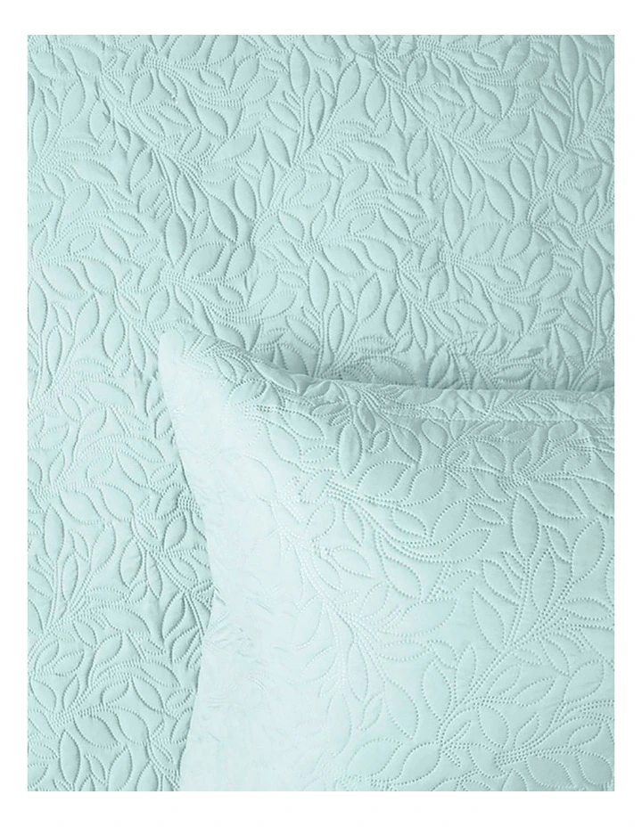 Botanica Coverlet Set image 3