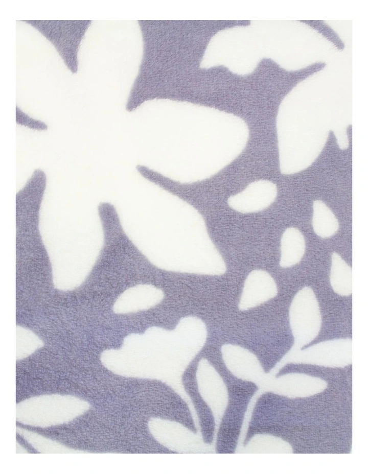 Liv Ultraplush Blanket Blue image 3