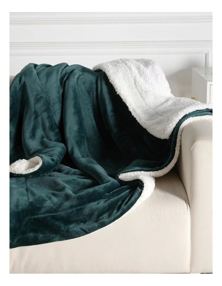 GIOIA CASA Teddy Sherpa Reversible Throw in Emerald Green image 3