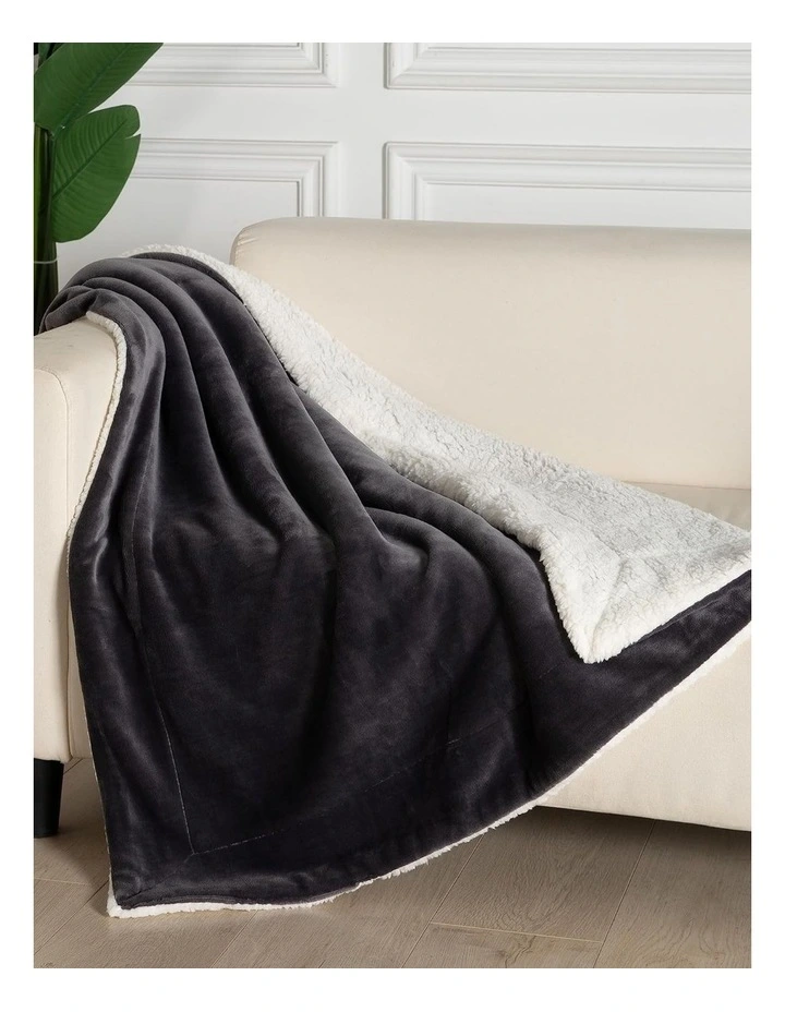 GIOIA CASA Teddy Sherpa Reversible Throw in Charcoal image 2