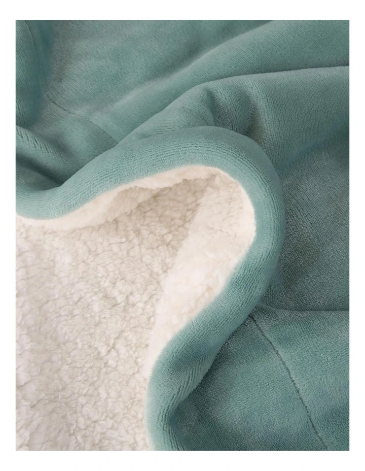 GIOIA CASA Teddy Sherpa Reversible Throw in Sage image 4