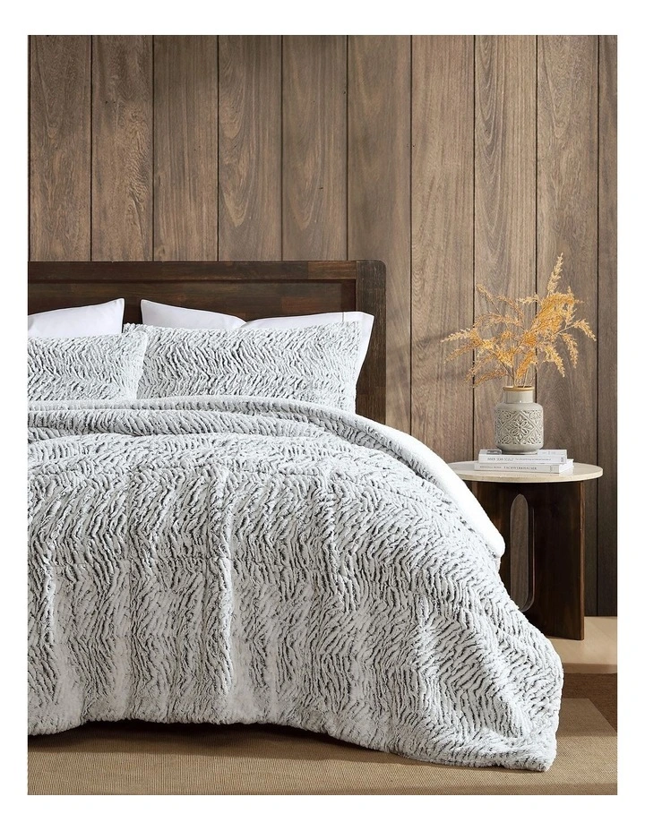 Faux Fur Sherpa 3Piece Comforter Set Silver image 1