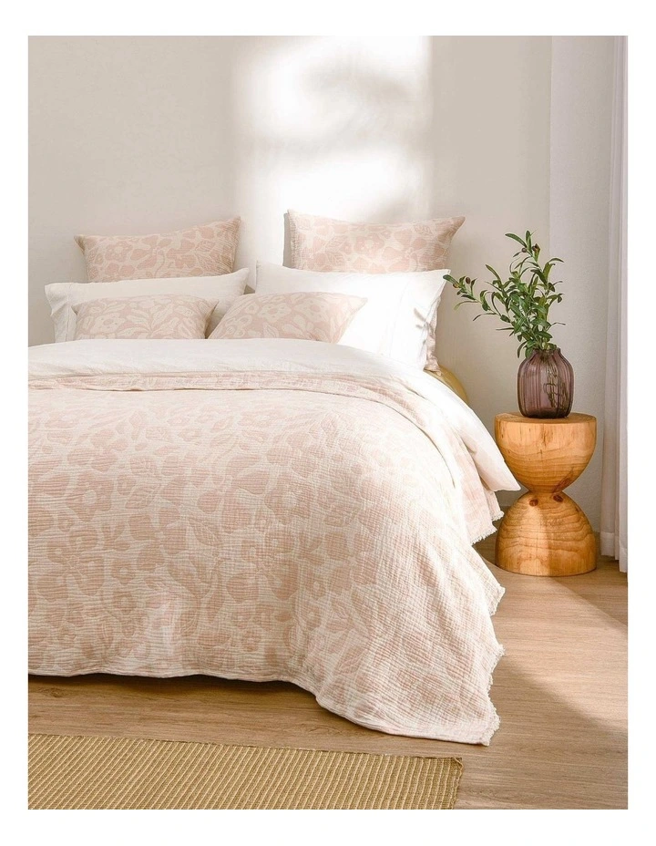 Dreamaker Briar Floral Cotton Blanket in Pink image 2