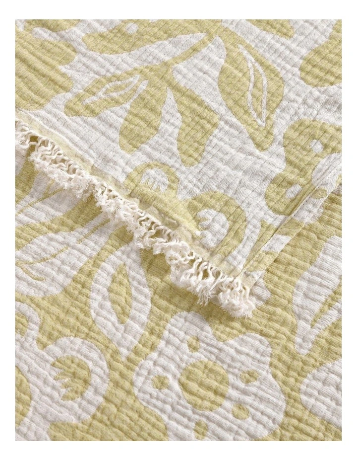 Dreamaker Briar Floral Cotton Blanket in Buckwheat image 4