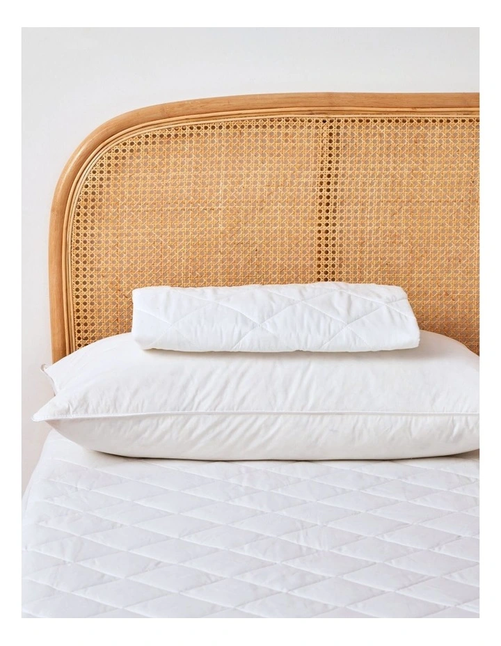 Dreamaker Down Alternative King Pillow with Cotton Cover Pillow Protector image 3