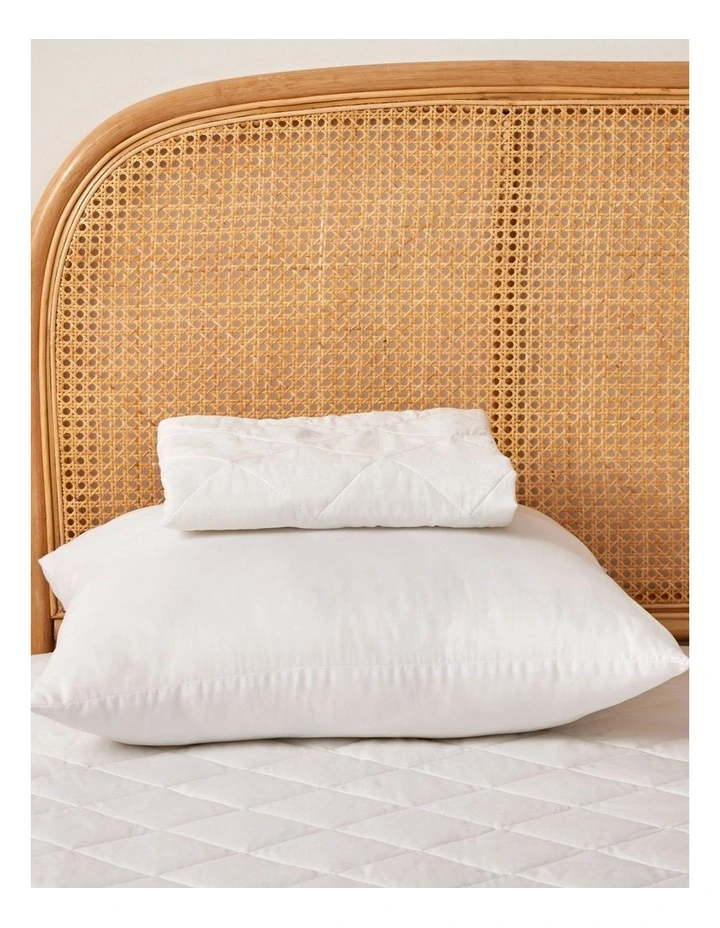 Dreamaker Down Alternative Pillow with Cotton Cover Pillow Protector  Euro image 3