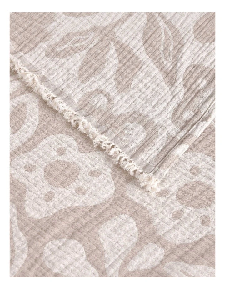 Dreamaker Briar Floral Cotton Blanket in Natural image 4