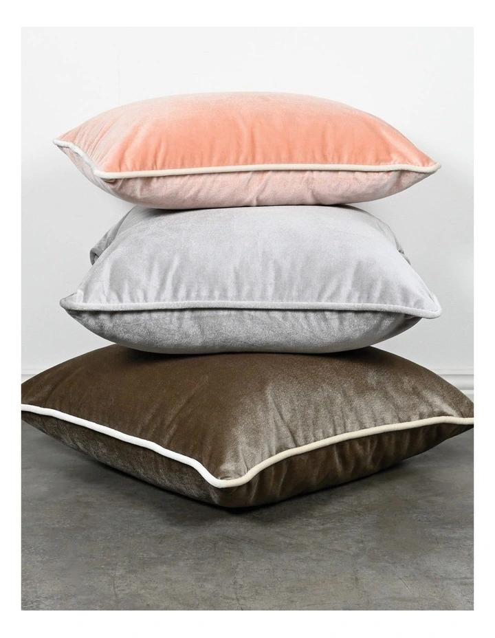 SOHO - ROSE - VELVET CUSHION - SELF PIPE image 3