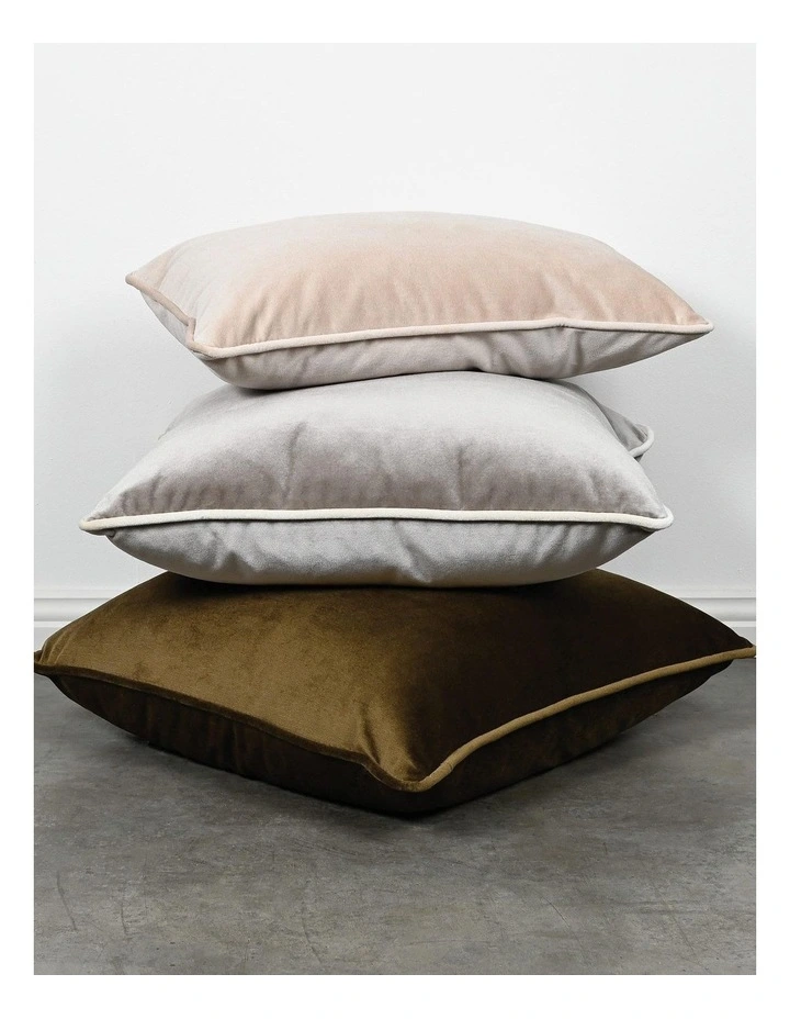 SOHO - CHAMPAGNE - VELVET CUSHION - WHITE PIPE image 3