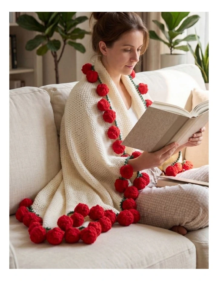 GIOIA CASA 3-in-1 Rosebud Knit Throw in Red image 5