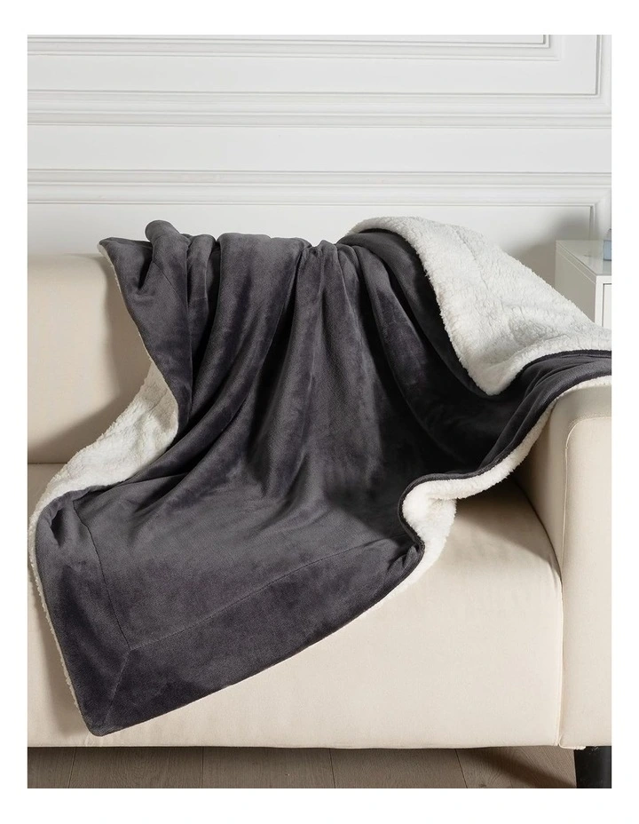 GIOIA CASA Teddy Sherpa Reversible Throw in Charcoal image 2