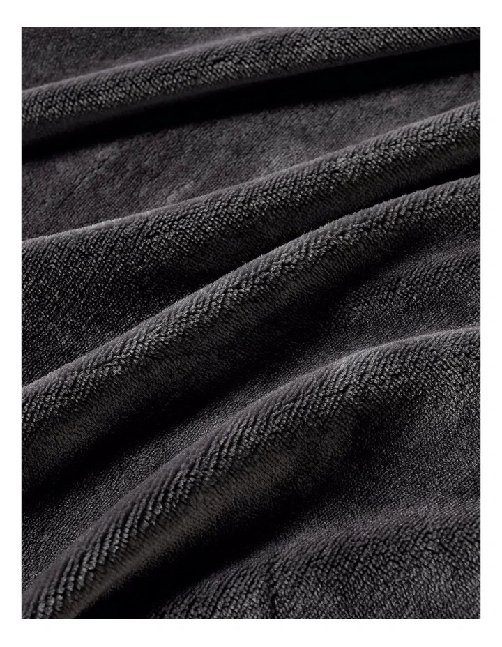GIOIA CASA Teddy Sherpa Reversible Throw in Charcoal image 4