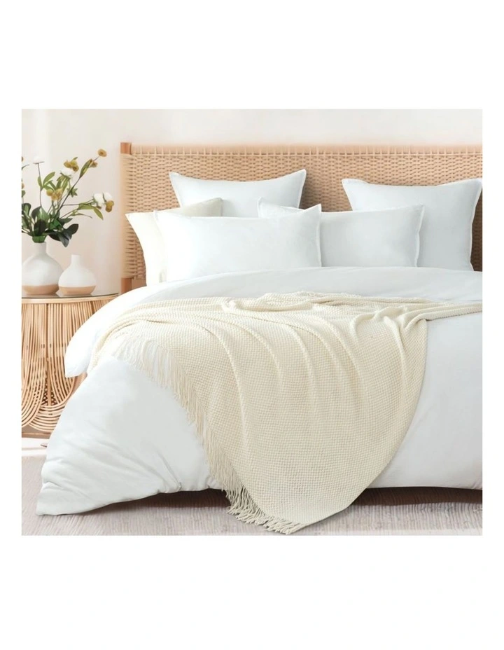 GIOIA CASA Micro Plush Knitted Woven Throw in Snow image 2