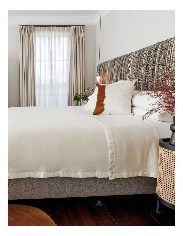 Jackaroo 80% Premium Australian Wool Blanket image 1