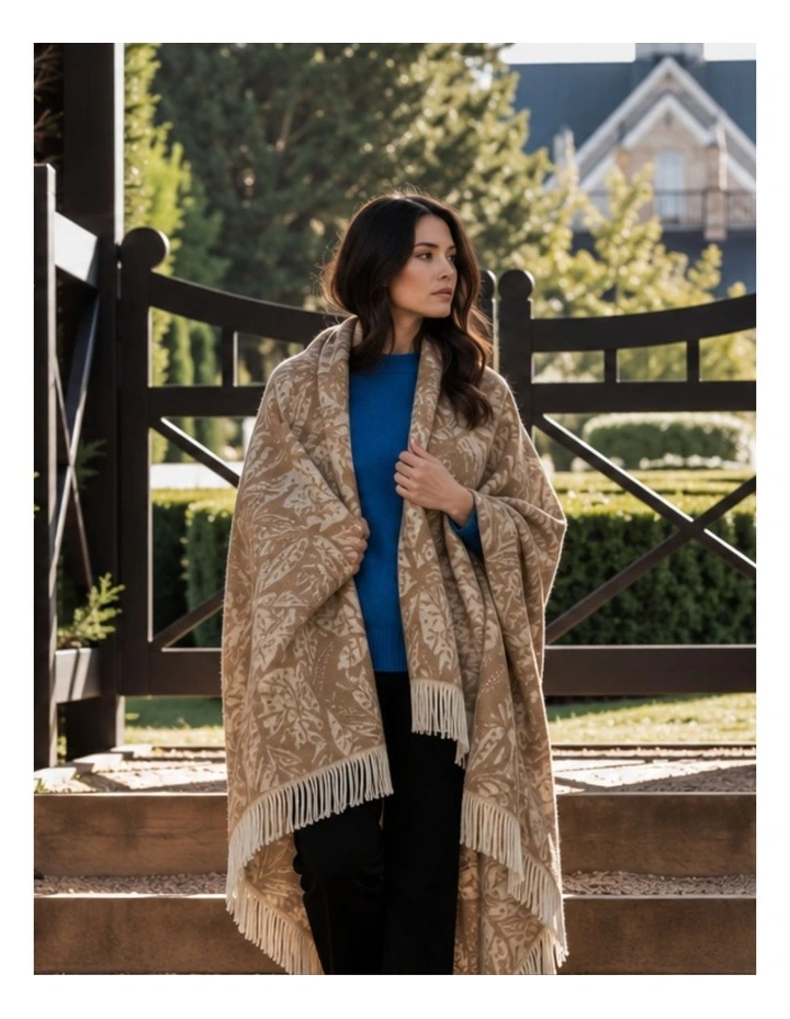Lambswool Fringed Throw image 2