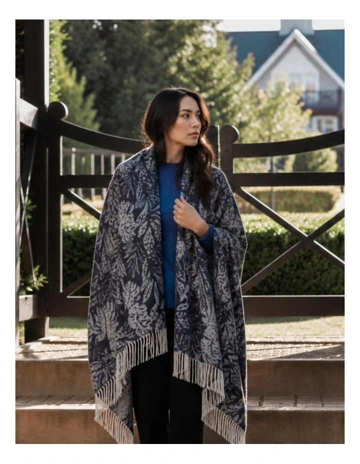Lambswool Fringed Throw image 2