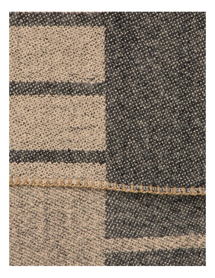 Amalfi Zia Throw Ink & Brown 130x170cm image 2