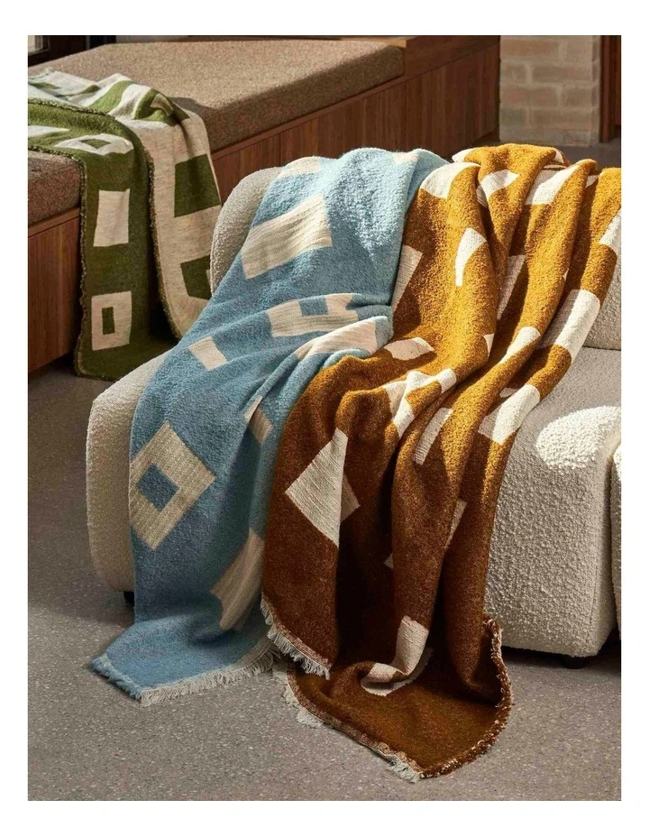 Amalfi Cosmo Throw - Green & Natural 130x180cm image 2