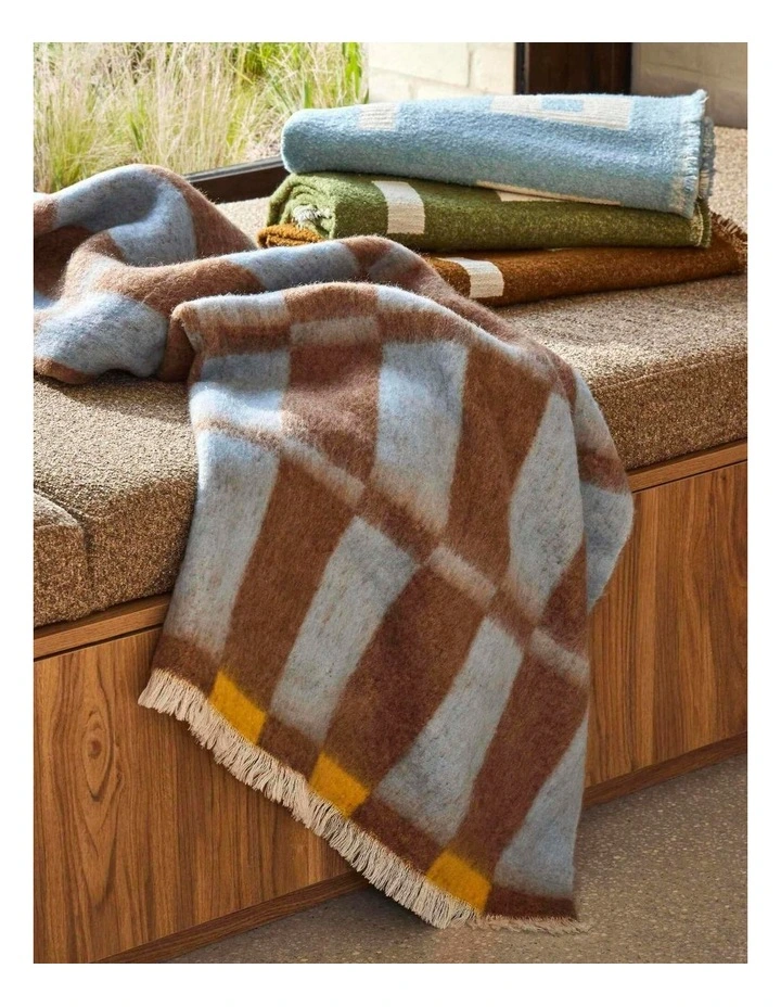 Amalfi Cosmo Throw - Blue & Natural 130x180cm image 3