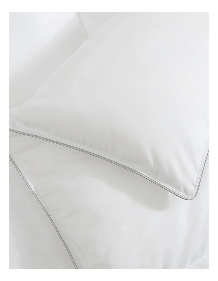Australia's Softest Quilt In White image 2