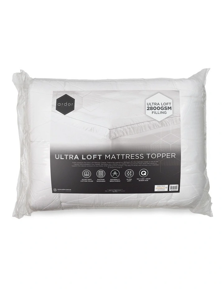 2800GSM Standard Microfibre Mattress Topper In White image 3