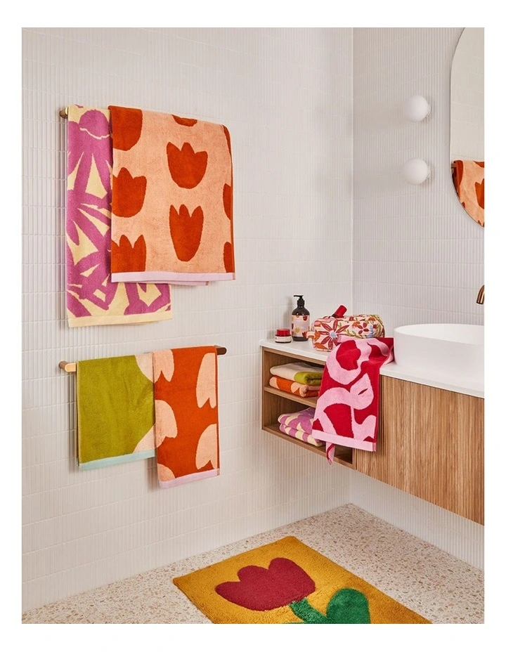 Tulip Hand Towel image 2