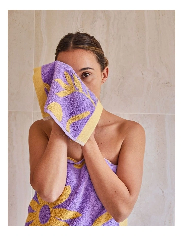 Floral Dreams Bath Towel image 3